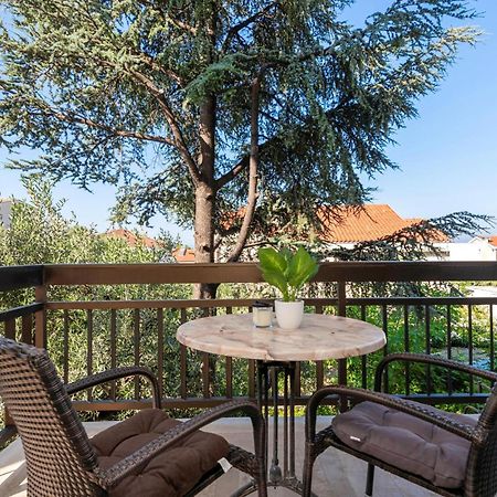 Awesome Apartment In Makarska With Wifi Ngoại thất bức ảnh