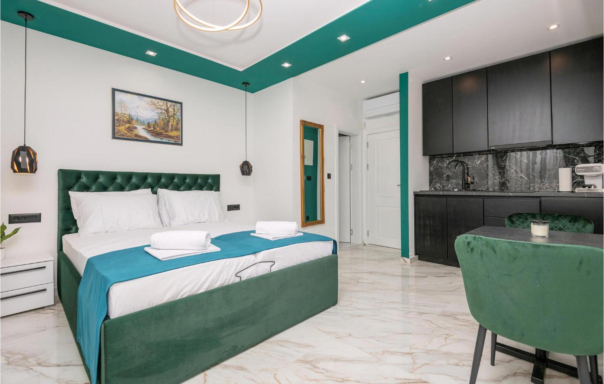 Awesome Apartment In Makarska With Wifi Ngoại thất bức ảnh