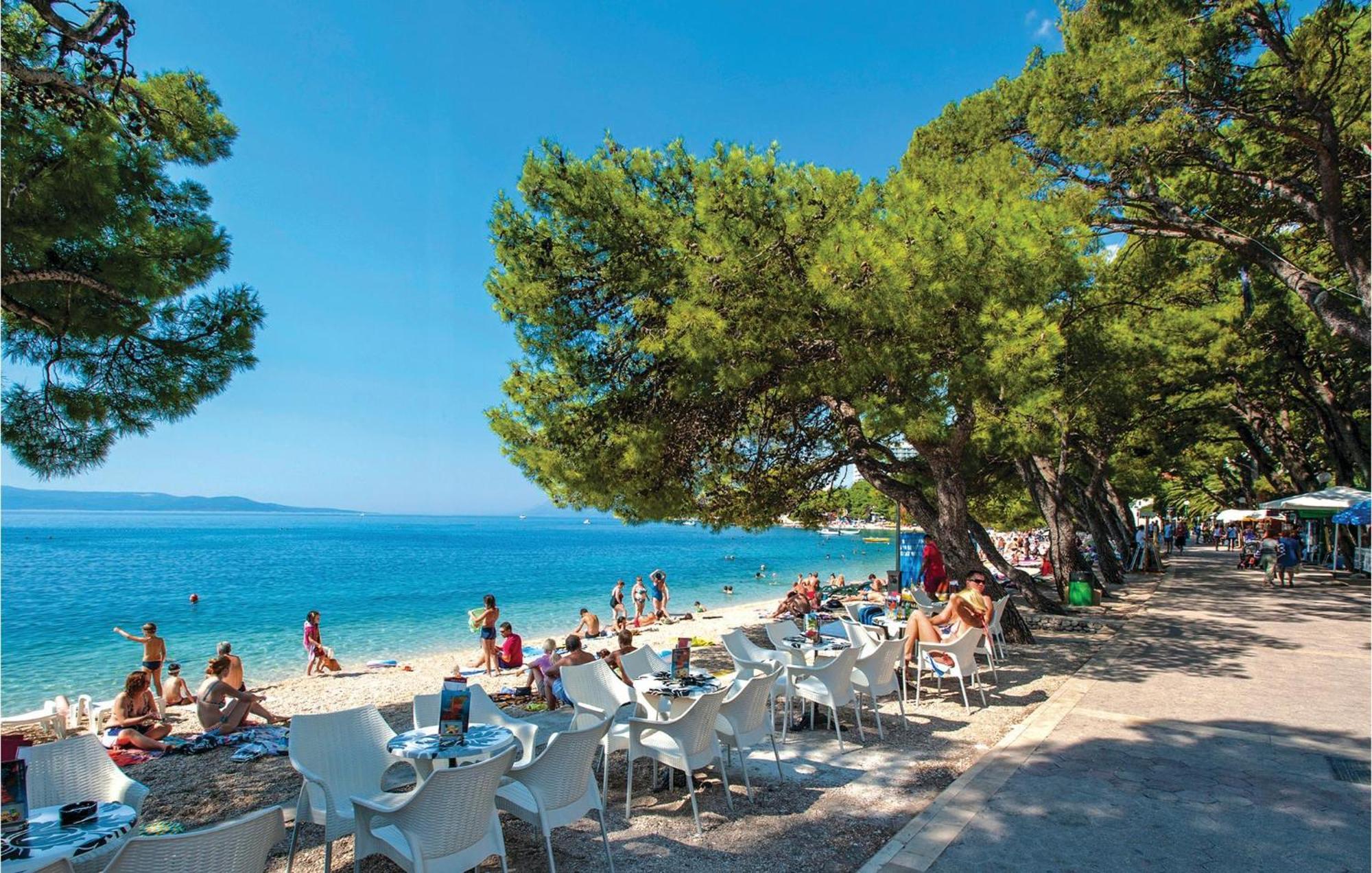 Awesome Apartment In Makarska With Wifi Ngoại thất bức ảnh